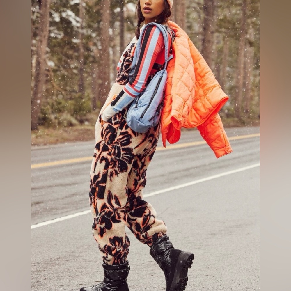 Free People FP Movement Fleece Overalls! 🥰 - Picture 8 of 12